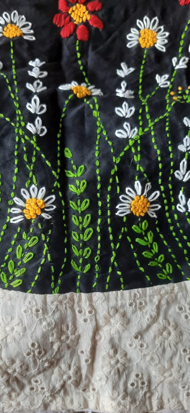 Hakoba-Hand Embroidary Blouse