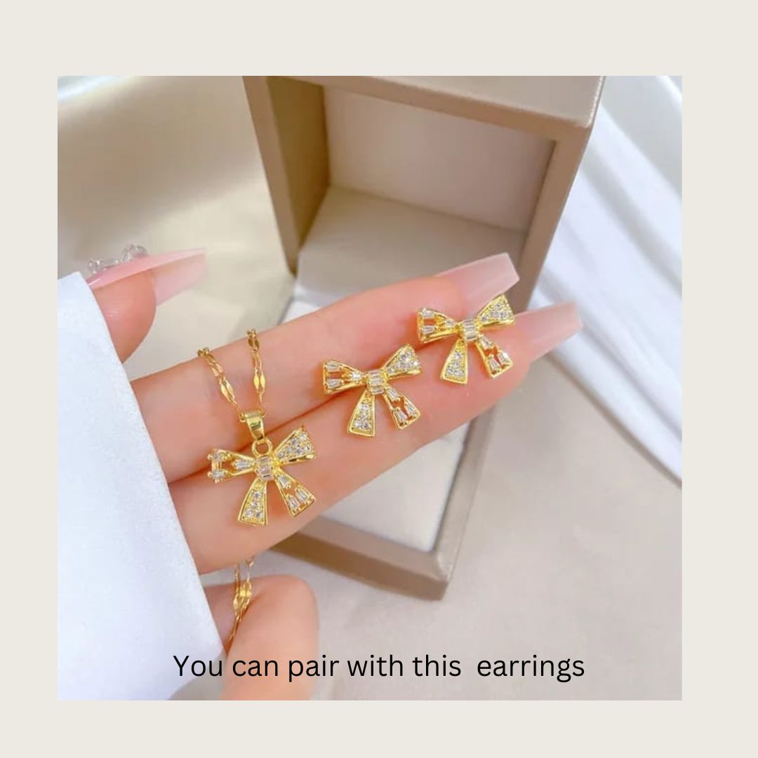 Twinkle Bows Necklace