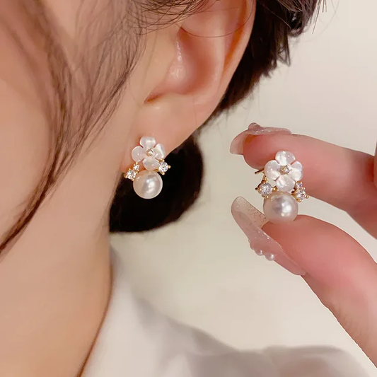 Flower Pearl Stud Earrings