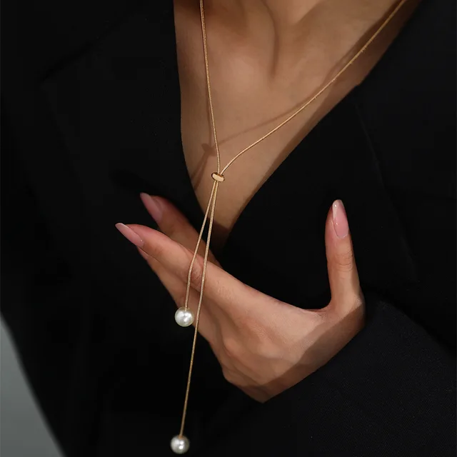 Gold Pull-Out Necklace