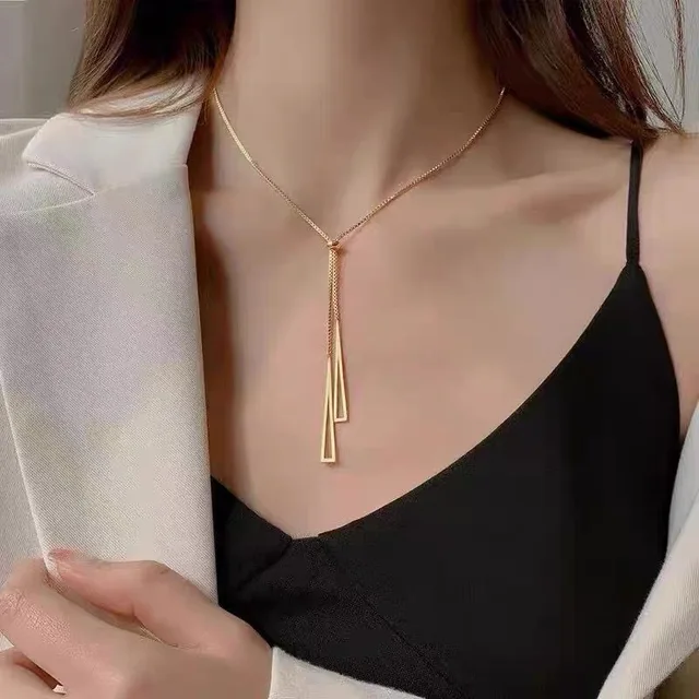 Gold Geometric Pull Necklace