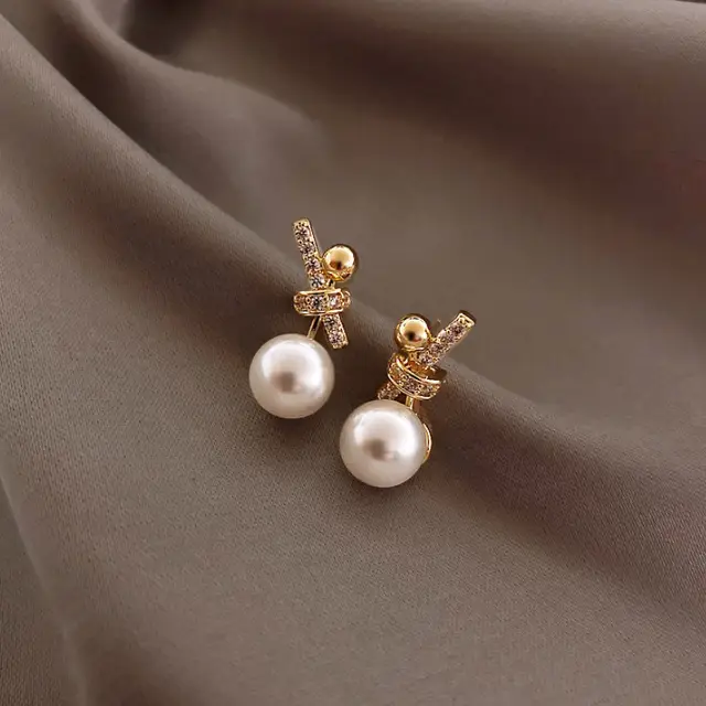 Water Diamond Pearl Earrings