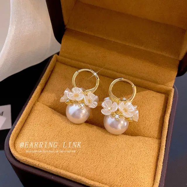 Flower Pearl Hoop Earrings